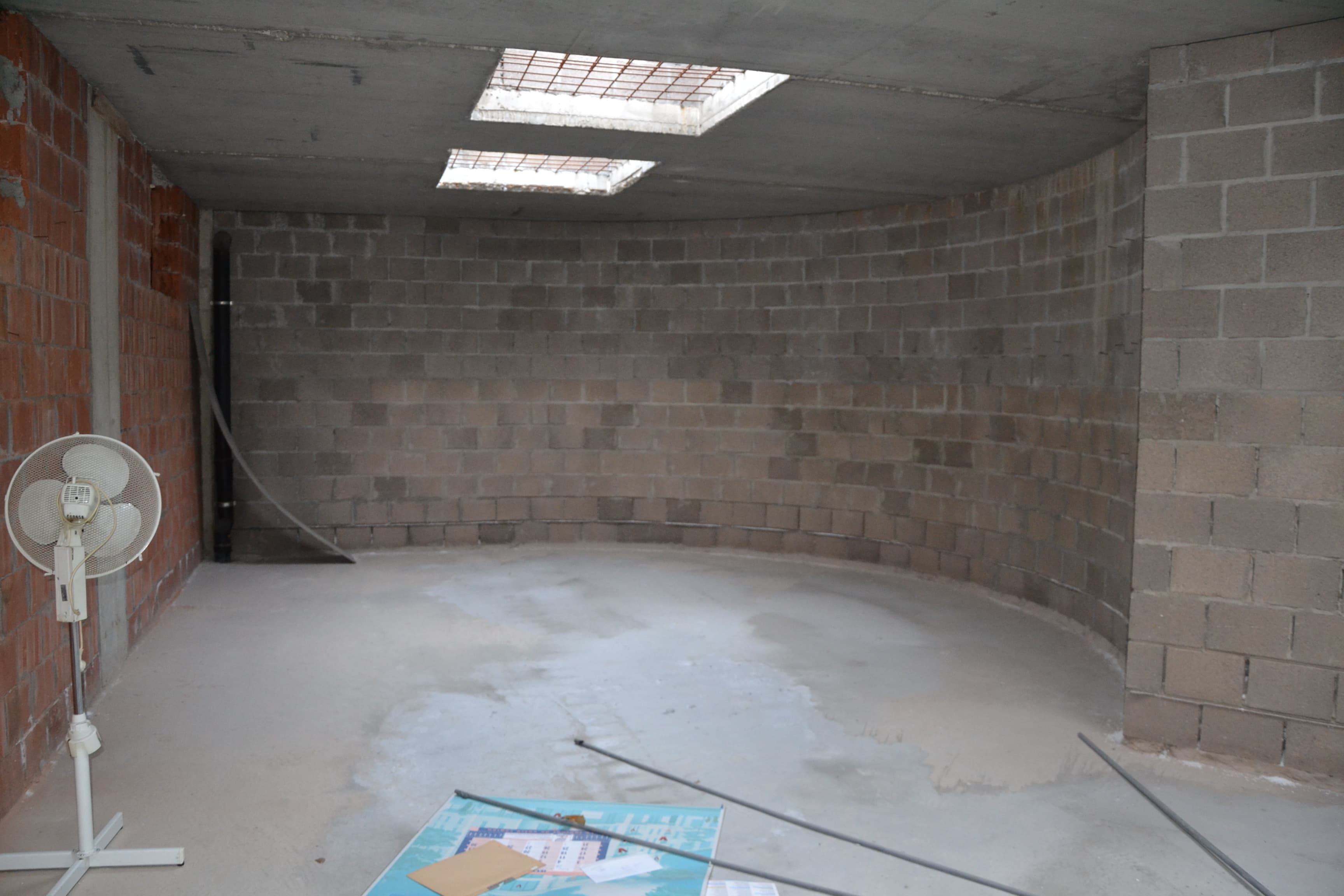 Rez commercial 170 m² en plein centre de Waremme